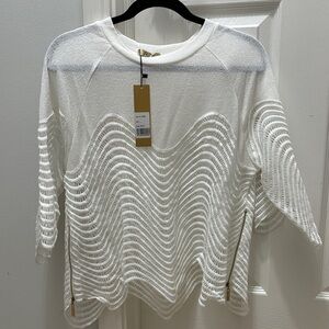 Elegant White Textured Blouse